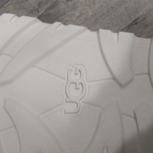 UGG Spaceslider Tech Slide White Slippers - Women's Size 9 - Picture 12 of 15